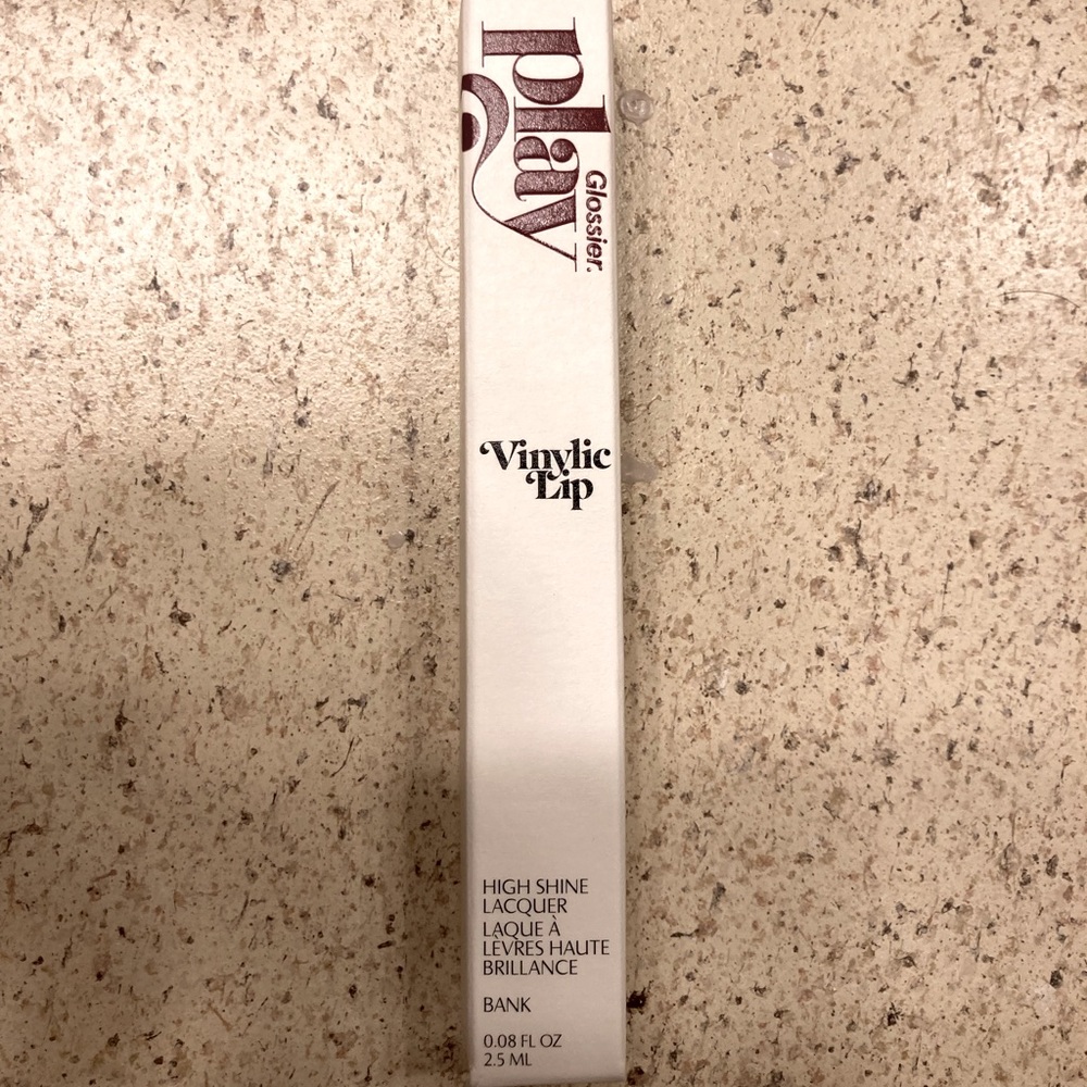 Full size Glossier Vinylic lip